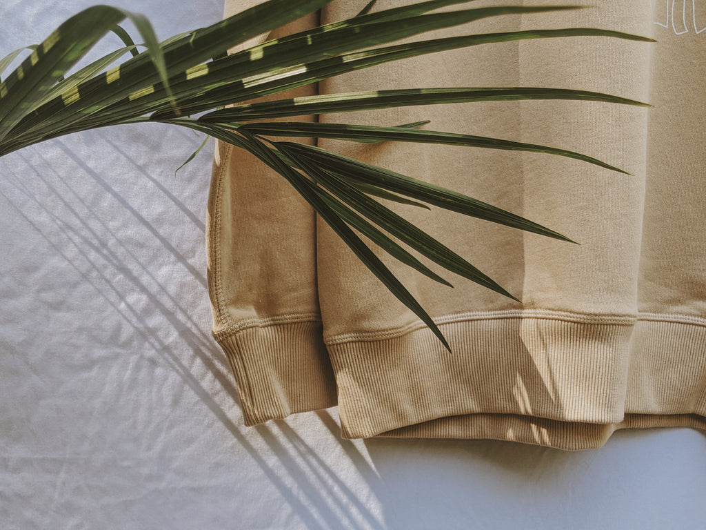 monstera sweatshirt - sand